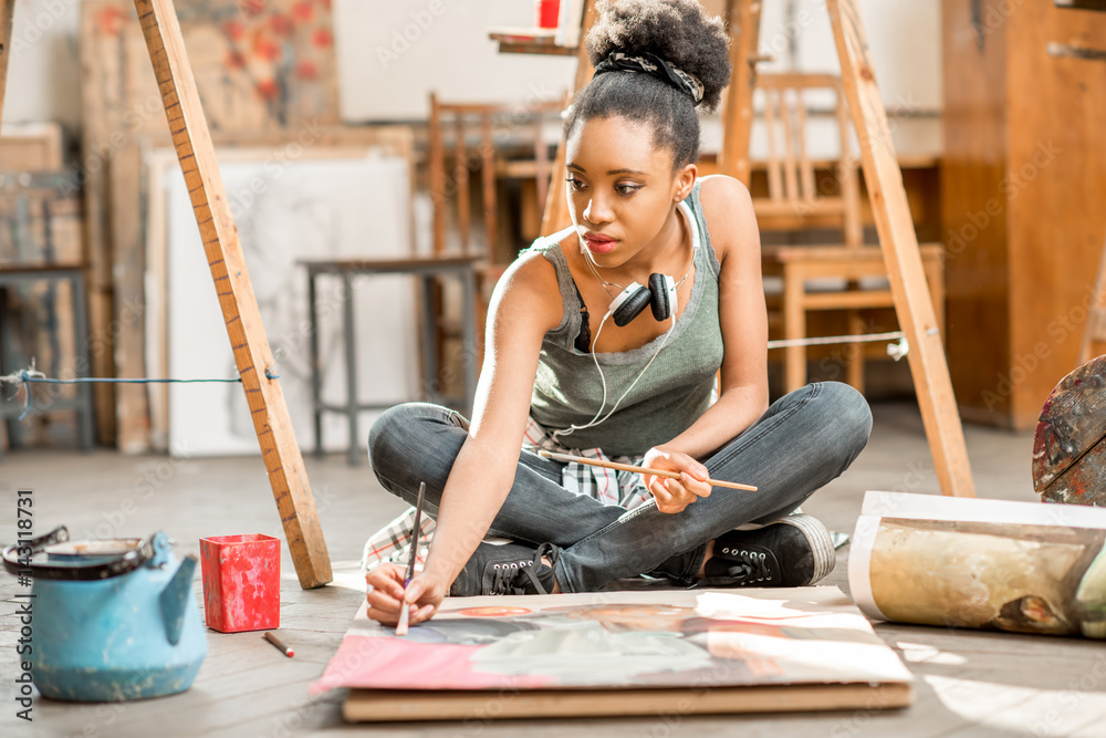 Top 5 Lucrative Side Hustle For Artistic People in 2024